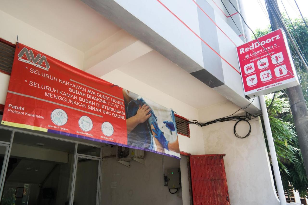Reddoorz At Jalan Somba Opu Losari Macasar Exterior foto