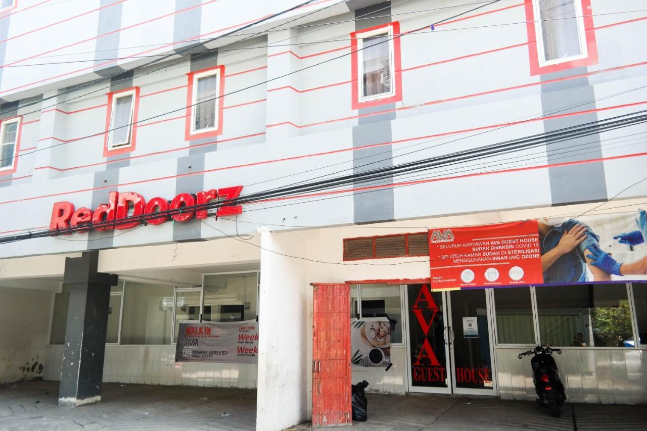 Reddoorz At Jalan Somba Opu Losari Macasar Exterior foto